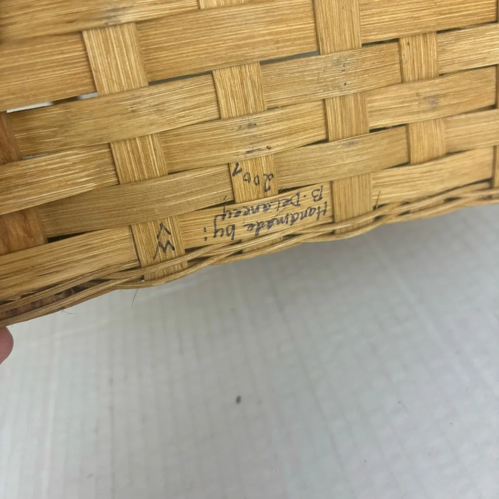 Handcrafted basket for cookbooks with handle-signed by maker